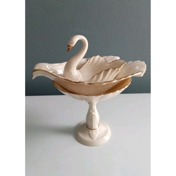 Vintage Swan Candy Dish Pedestal Bowl Cream Gold Accent Elegant Decor - Picture 1 of 8
